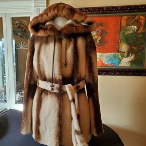 Sheared Beaver Jacket With Hood Trimmed in Mink Immaculate Sz 4 - 6 Germany